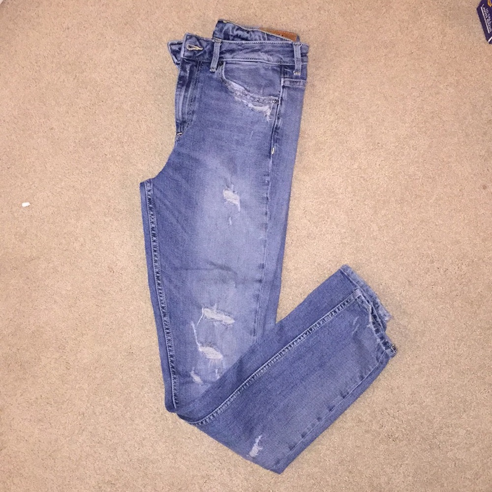 H&M distressed high waisted skinny jeans